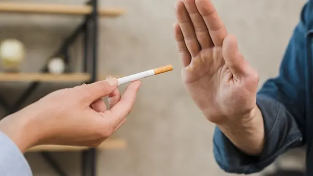 Pentingnya Menghindari Kebiasaan Merokok demi Kesehatan
